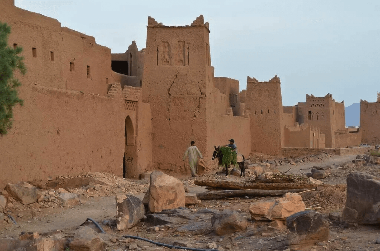 Kasbah Ziwana – Cultural Retreat in the Draa Valley - Zagora Morocco Ksar Tissergate 47900 Maroc Meusem Arts and Traditions(1)